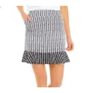 Flounce SKORT Size Large Ruby Rd. Moisture Wicking Active Black White Striped